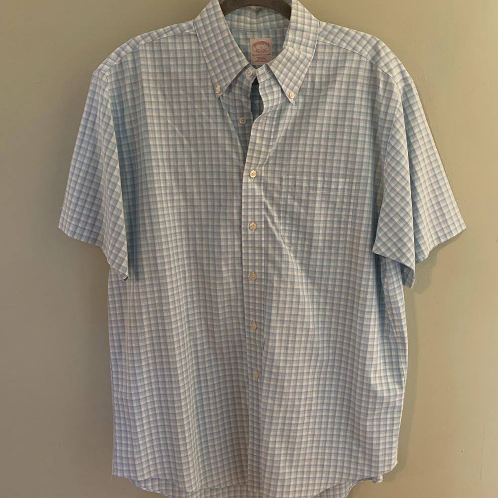 Brooks Brothers men’s size L, button-down shirt.